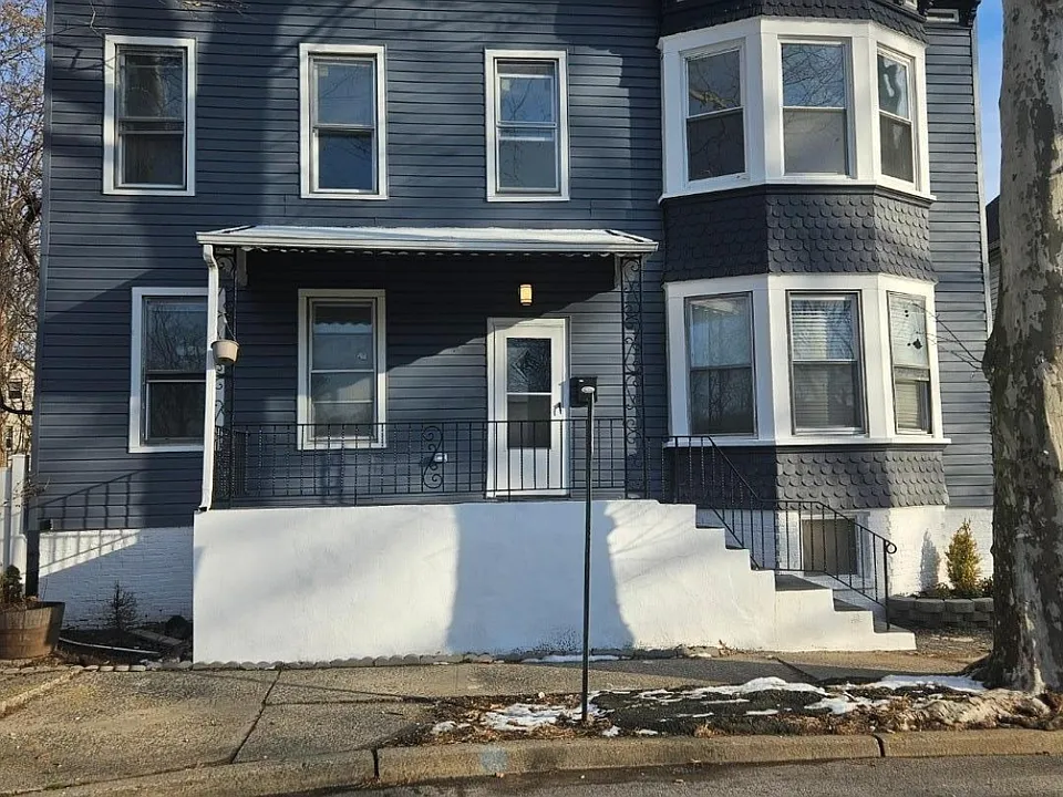 314 N Park St #2