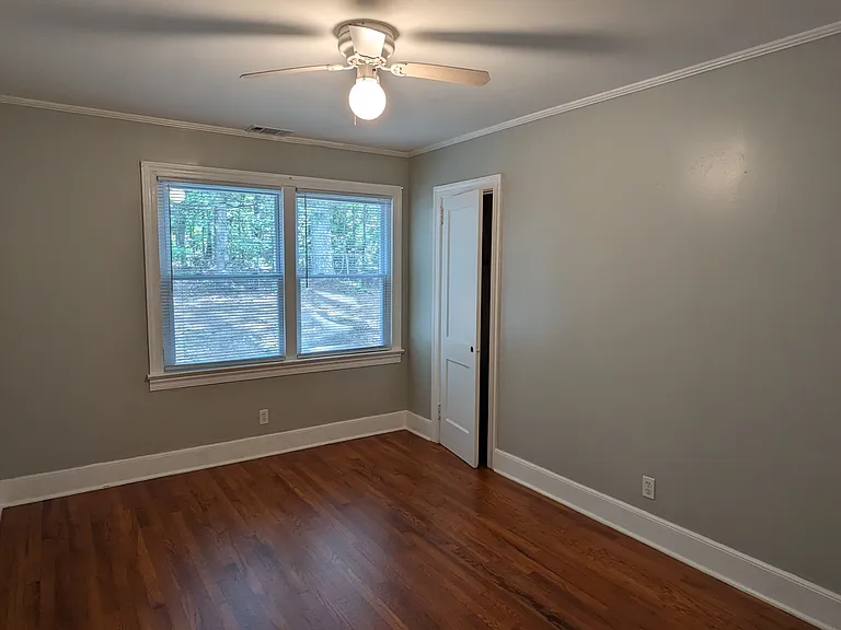 1003 S Mine St — Photo 8