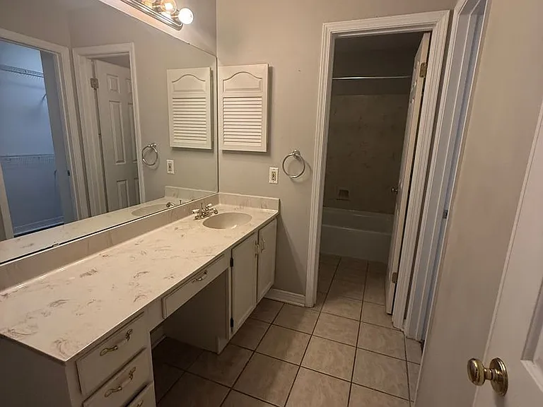 3 Meadow Creek Dr — Photo 24