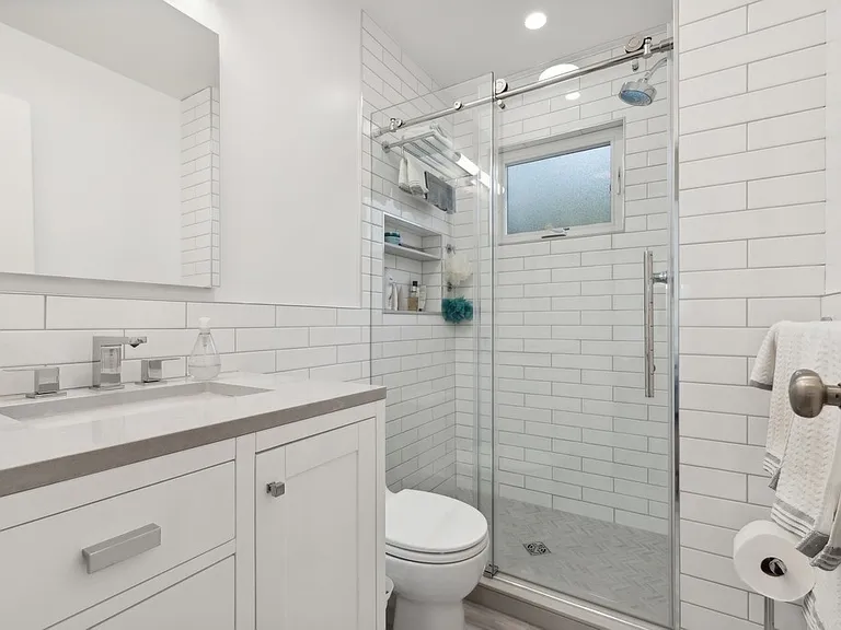 62 Gardiner Dr — Photo 17