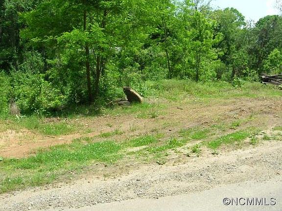 1st image of 35 Walnut Ln