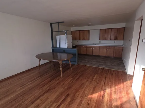 2121 Allied Dr #4, Madison, WI 53711