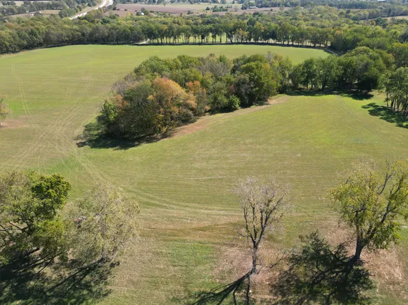 1605 Woodlake Rd, Midway, KY 40347