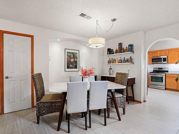 3rd image of 7081 Tierra Roja St