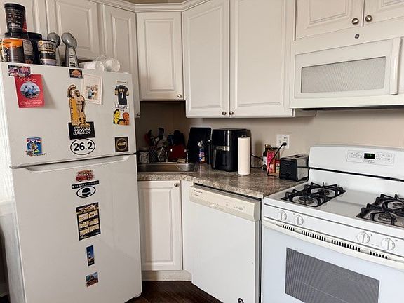 4th image of 601 Blackburn Rd APT 3