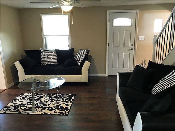 2nd image of 2533 Jefferson Dr