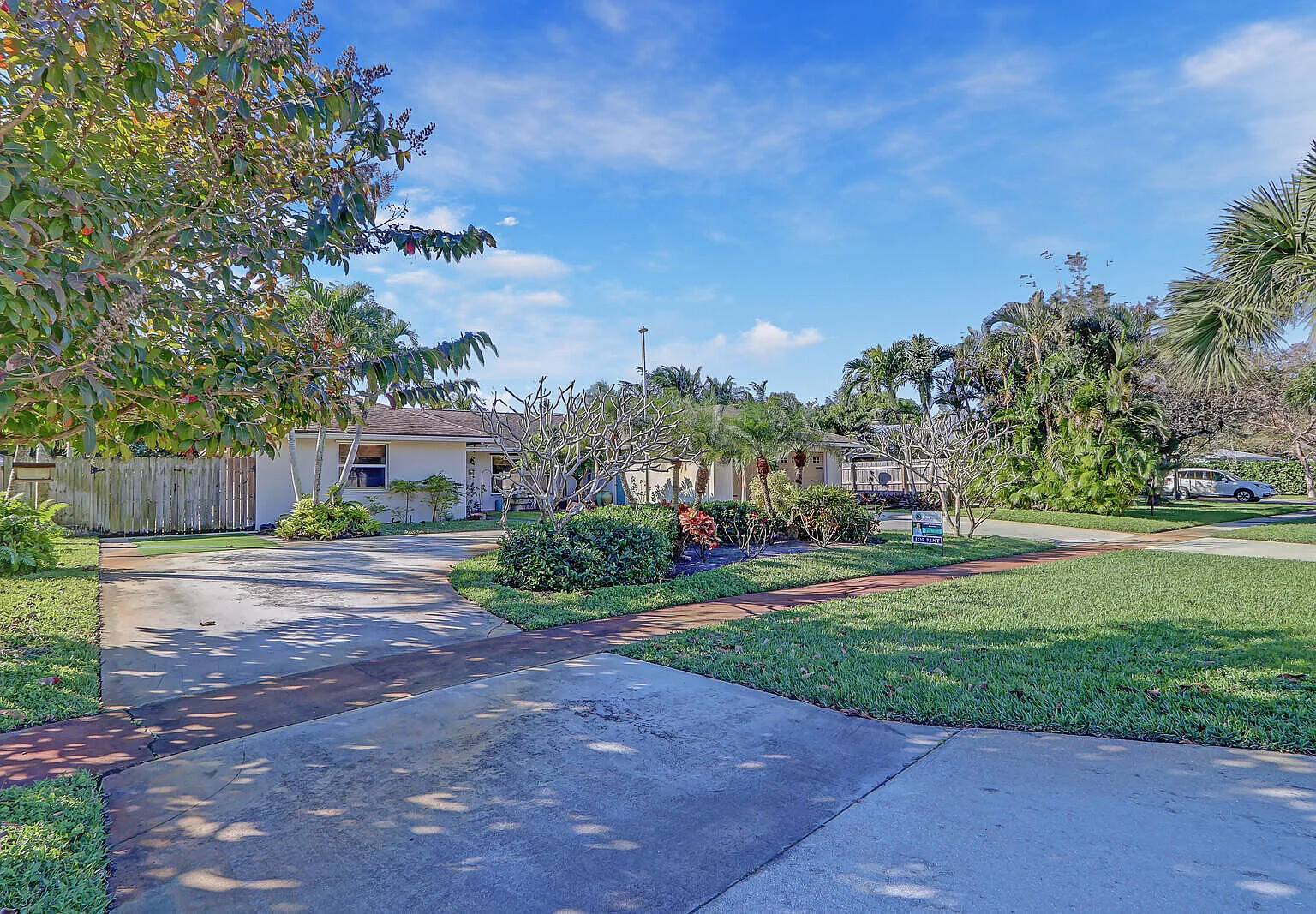 3 bed, 2.0 bath, 2053 sqft, $4,800 — Photo 2