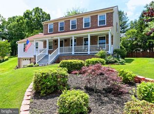 8997 Shadowlake Way, Springfield, VA 22153