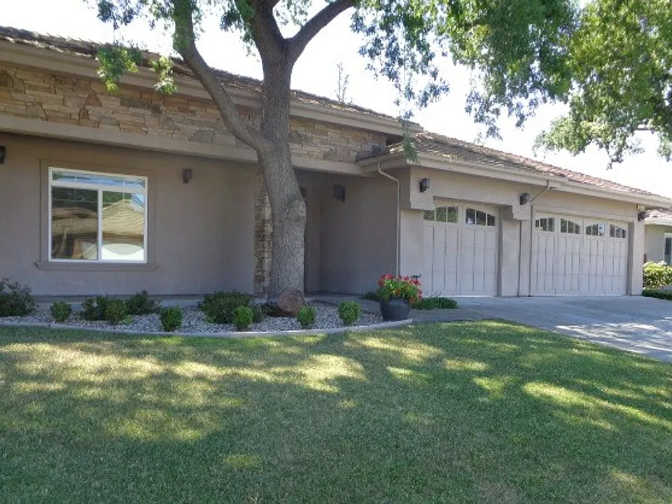 613 Arlene Ct