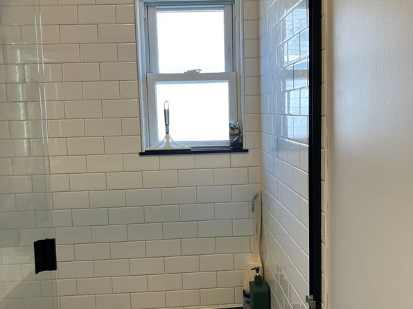 28 Pomona Pl #2
