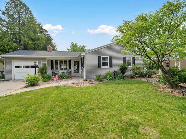 3813 S Clay St, Green Bay, WI 54301