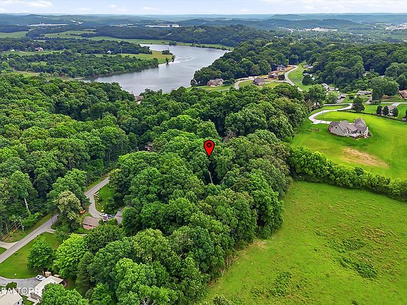 4th image of 639 River Rd