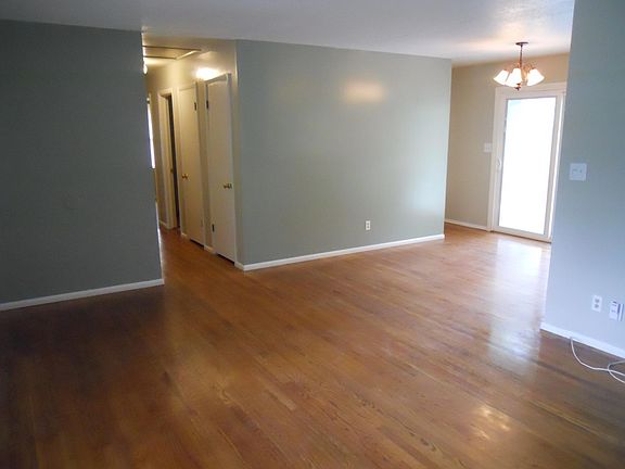 3rd image of 6100 E 95th Ter