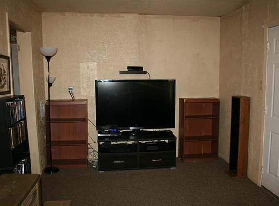 5th image of 9200 Oels St