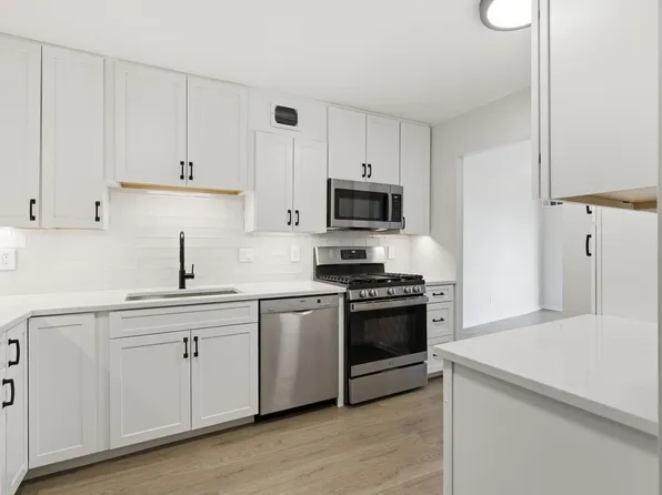 4620 N Park Ave, Chevy Chase, MD