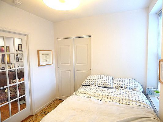 3rd image of 305 E 92nd St APT 5B