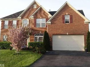 11165 Suffolk Dr, Hagerstown, MD 21742