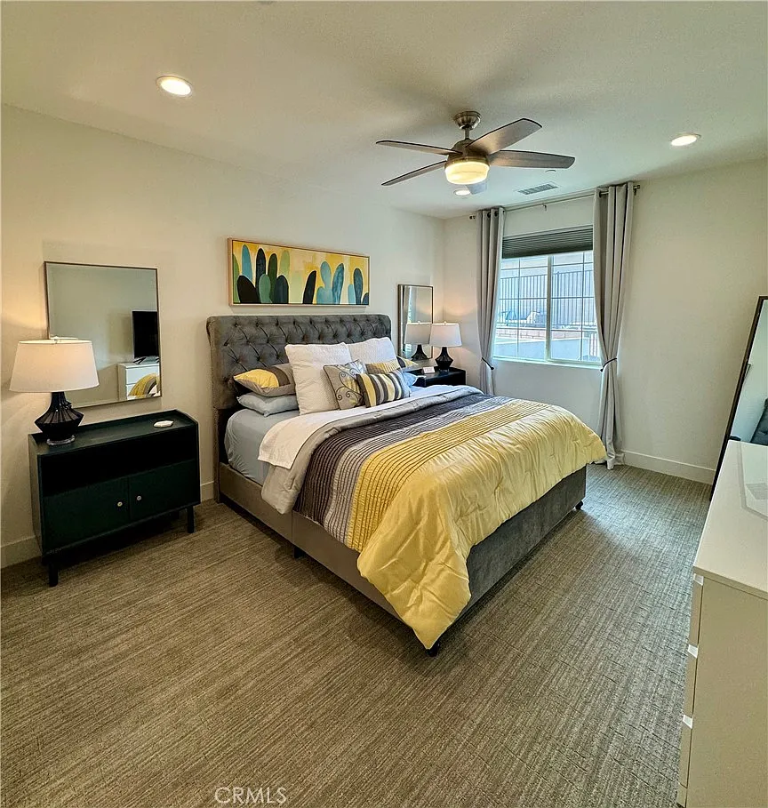 3 bed, 2.5 bath, 1960 sqft, $4,000 — Photo 3