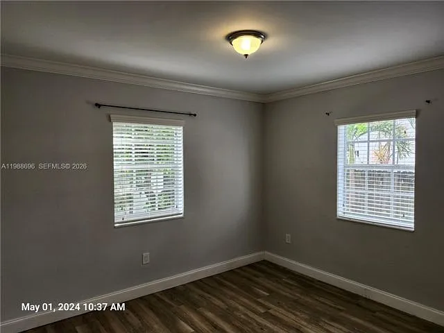 1023 SW 12th Ct — Photo 9