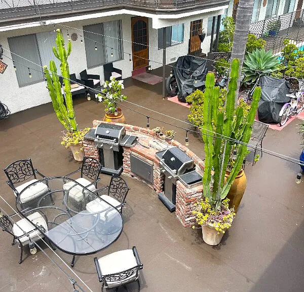 2121 Placentia Ave #I — Photo 25