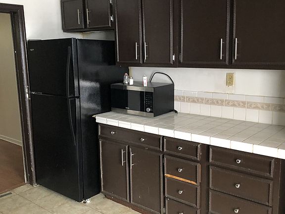3rd image of 310 S 31st St #2