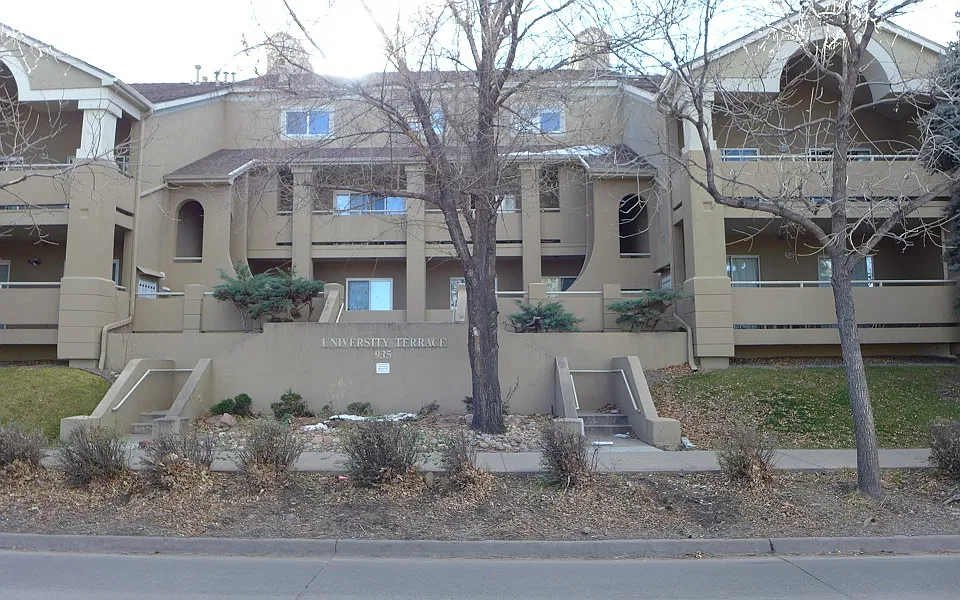 935 Broadway #215
