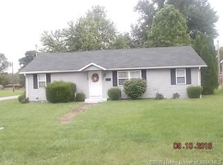 199 N 4th St, Scottsburg, IN 47170