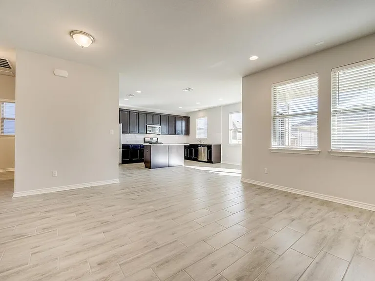 2117 Pecan Island Dr — Photo 4