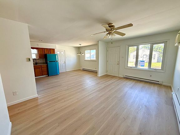 2nd image of 30 Jefferson St