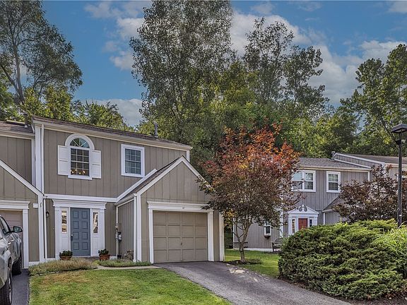 2nd image of 47 New London Ln