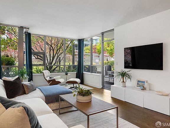 2nd image of 420 Mission Bay Blvd #311
