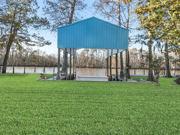 20845 Henry Rd, Springfield, LA 70462