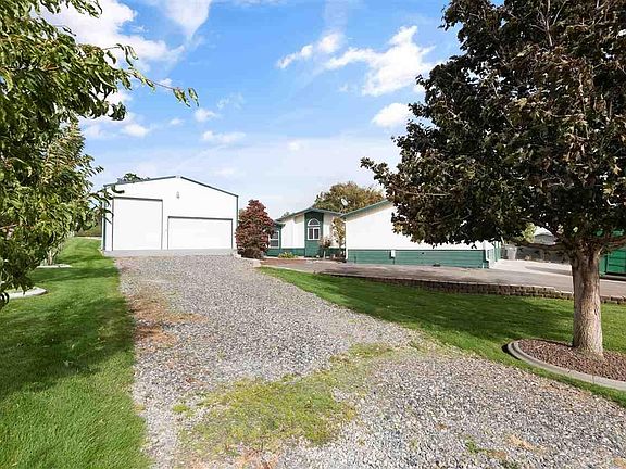 3rd image of 98603 E Michelle Dr