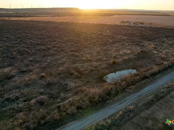 120 County Road 306, Lohn, TX 76852