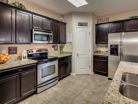Kitchen_View_3