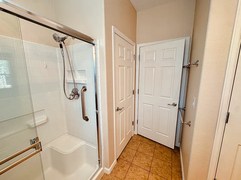 4614 Belford Cir — Photo 26