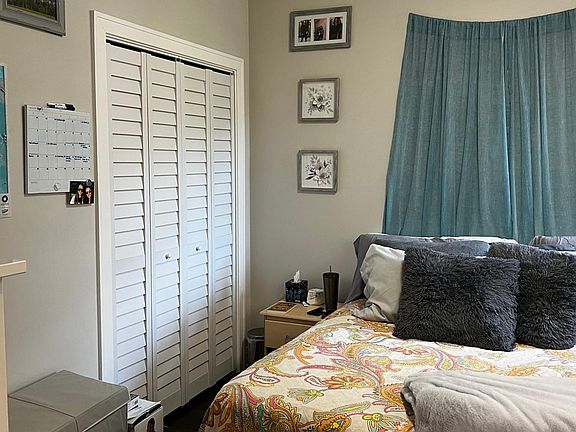 4th image of 4037 W Nelson St #1A