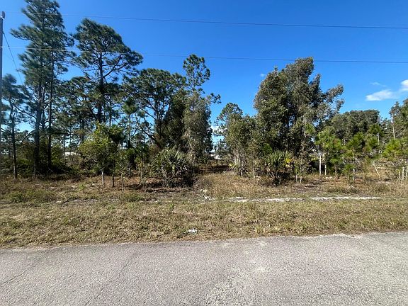 3rd image of 1258 Bowles Avenue