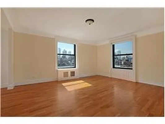 Rented by Douglas Elliman | media 39