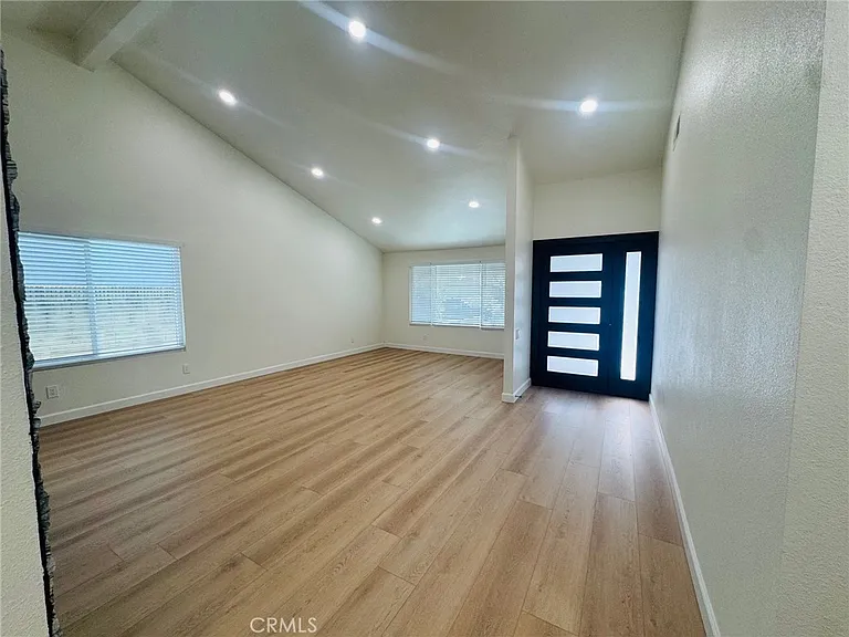 18316 Santana Ave — Photo 4