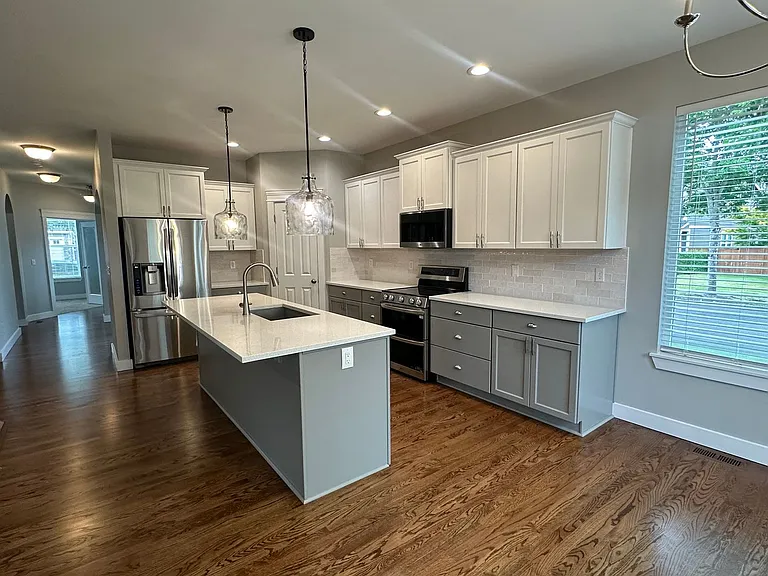 7758 McKinley Loop NE — Photo 11