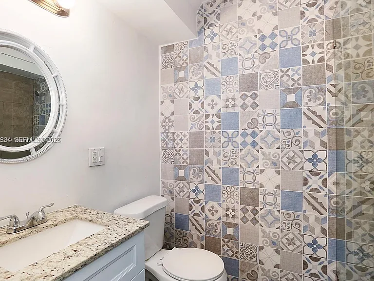 6116 SW 46th Ter — Photo 9