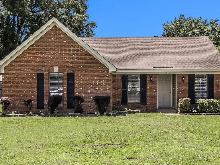 7549 Clarkfield Pl — Photo 1