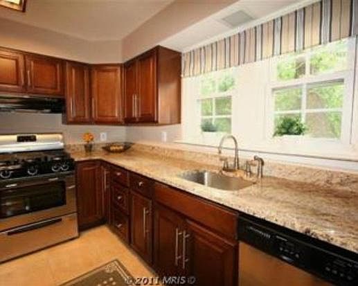 2nd image of 2401 59th Ave #B