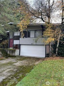 142 109th Avenue SE, Bellevue, WA, 98004