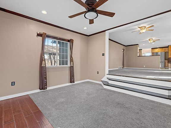 2nd image of 1642 Evergreen Dr