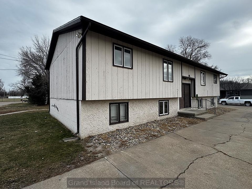 2nd image of 2908 W Anna St