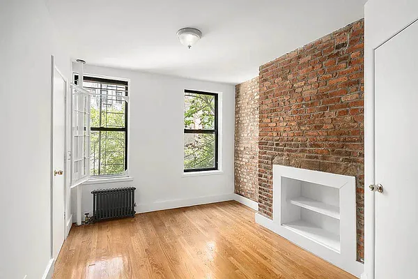 Rented by Compass | media 2