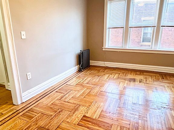 3rd image of 111 Fairview Ave