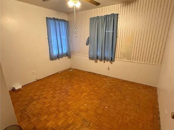 4th image of 1508 Meadow Dr